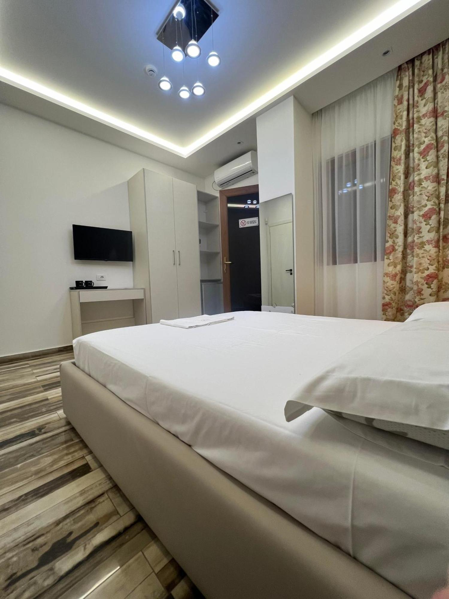 Guest Room Angolo Toscano Vlorë 部屋 写真